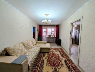 Продам 2- комн. квартиру в 12 микрорайоне