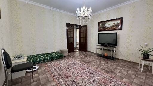 В центре города продается 3х комнатная квартира лен проекта на 3 этаже