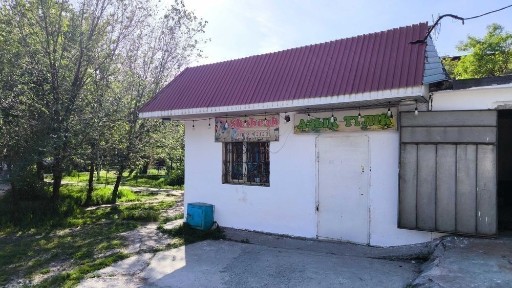 Продаю ЗДАНИЕ/МАГАЗИН во дворе Айбергенова-Жангильдина. Площадь 40 м².