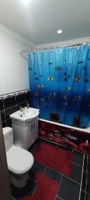 Срочно продам одком. улучшенную квартиру.