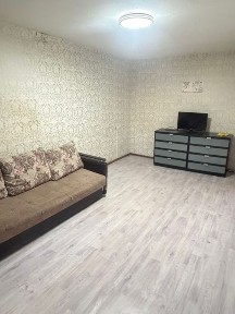 Сдаю 2 комн квартиру на 26 квартале