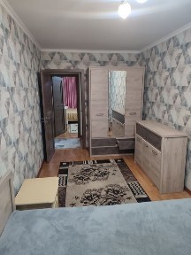 Сдаём 3 комнатную квартиру