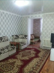Сдам по суточно 1ком и 3ех комнатную квартиру в центре