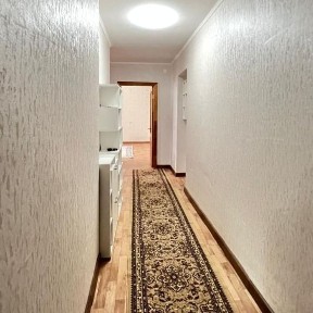 Продется 1-ком. кв улучшенной планировки, 47кв. м в центре города.