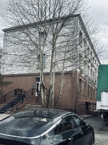 Аренда офиса в здании под бизнес. 3 этажа.