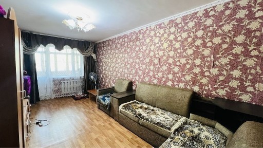 В центре продается 2х комнатная квартира на 2 этаже по улице Жалиля 2