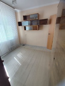 Продам 2 х Комн., 3-18, 4 этаж.