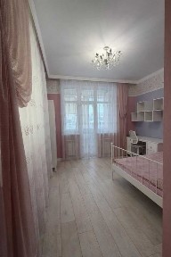 Продажа 5-комнатной квартиры, Центр, набережная
