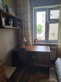 Продается 4-х комнатная квартира в хорошем районе.