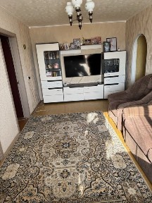 Продам 4-комнатную квартиру, Комсомольский 6