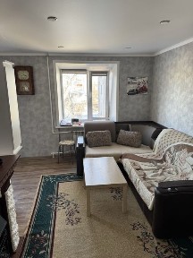 Продам квартиру 2-комнатную Ленина 145