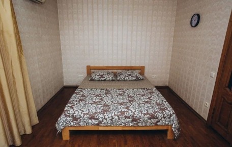 Сарыарка 11-Кенесары, 2ч 2000