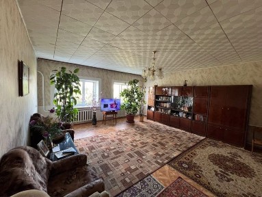 Продам большой теплый, 2 этажный дом, из кирпича, высота пот, 3метра