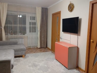 3-комнатная квартира, 47 м², 3/5 этаж, Есенберлина 5