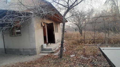 Трасса бойында 2бөлме Мектеп садик магазин жақын Бау бақшасы бар