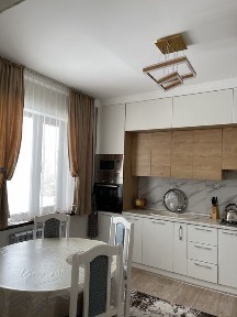 Үй 120 квадрат 8 соток жерімен қоршалған