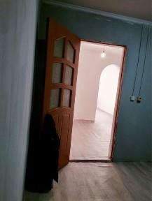 Продам трехкомнатную времянку