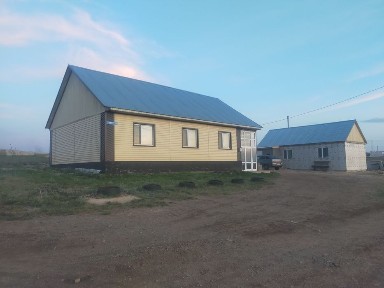 Дом 4 комнатный 140 кв и 2 комнатный 60 кв на одном участке