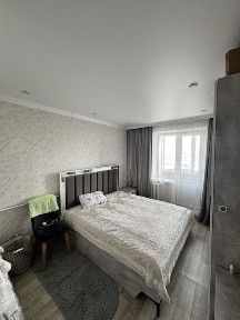 Квартира 3 комнаты, Ларина 8/1