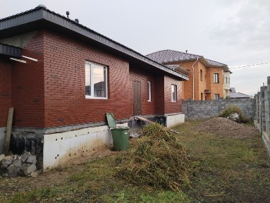 Дом с гаражом. Баня. Черновая отделка.