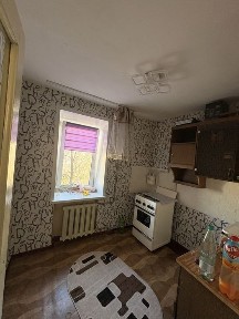 Продам квартиру 1,5 в 4-м микр- не за 9 млн.