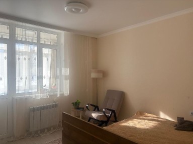 Продам квартиру на левом берегу в спальном районе