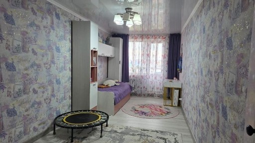 Продам квартиру.е. ро 4-х комнатную, варианты обмена на дом