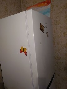 Продам однокомнатную в общежитии, 2 этаж, всё мебель техника в подарок