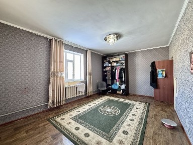 Дом в центре Косшы рядом с Аити школой. 10 соток, 120 квадратов.