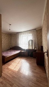 Срочно продается 3-х комнатная квартира в девятиэтажке Тайвань