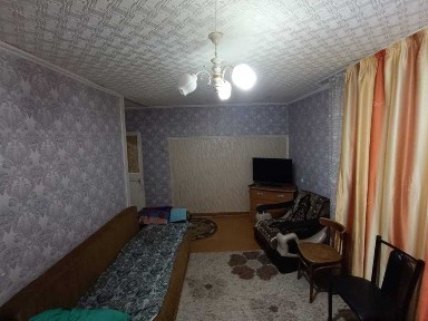 Продам квартиру по Строителей