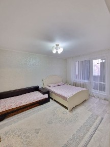Сдам посуточно по часам 1комн квартиру !