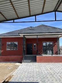 продам дом в хорошем районе 10 микрорайон.