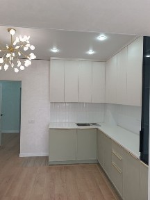 39 мкр 5дом 2этаж 2комната 75кв метр сатылады