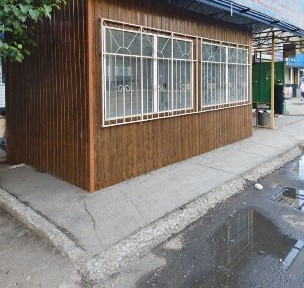 Продам киоск вместе с остановкой