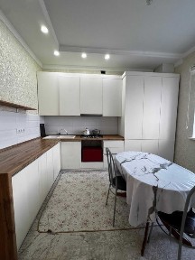 Продам 2х комн кв Батыс с большой гостиной