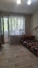 Продам! 2 ком квартиру 1/5 р-н 17 школа.