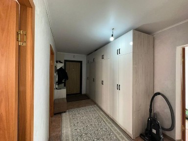 Продам 2 комнатную квартиру