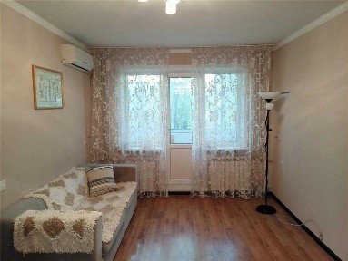 Продам теплую 2-ком. кв. пр. Момышулы на 4этаже/5. Помощь в ипотеке!