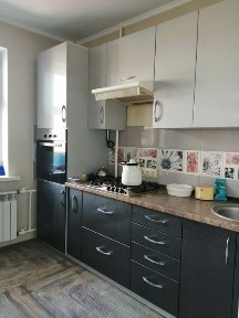 Сдам 2 х кв. 8 м-н семейным или девушкам