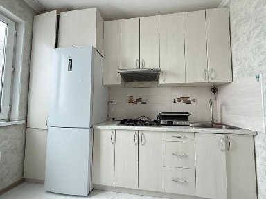 Продам 1 комнатную квартиру в мкр Кокжиек
