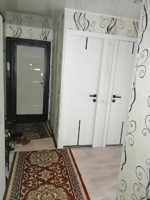 Продам 4 комнатный квартиру