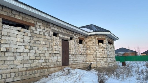 Продам дом с ЗУ 10соток