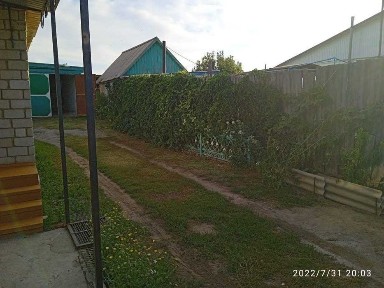Продам уютный дом с участком и садом, гараж, хозпостройки, газ