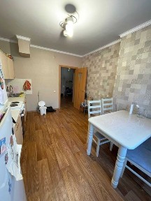 Продам 2-комн квартиру в новостройке по пр. Шахтёров