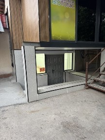 Коммерческое помещения сдается в 18 мкр