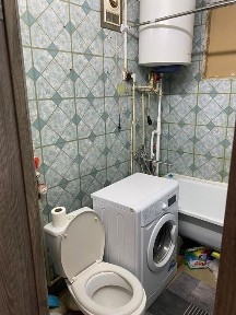 Продам квартиру двухкомнатную, мебелированную, 139 квартал, 4 этаж и