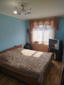 // 3 комн. кв. улучшенную на 