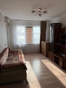 Сдам 1.5 комнатную квартиру в районе пристани. и