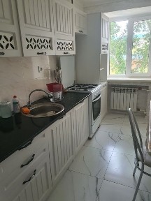 Срочно продам 2-х комнатную квартиру